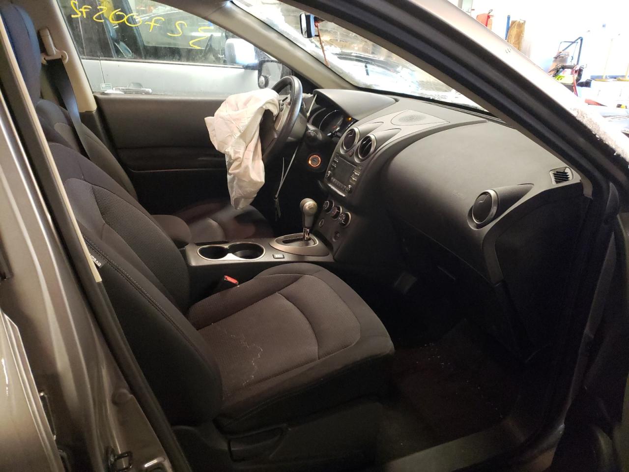 Photo 5 from auction – 2012 NISSAN ROGUE S with VIN JN8AS5MT5CW257578
