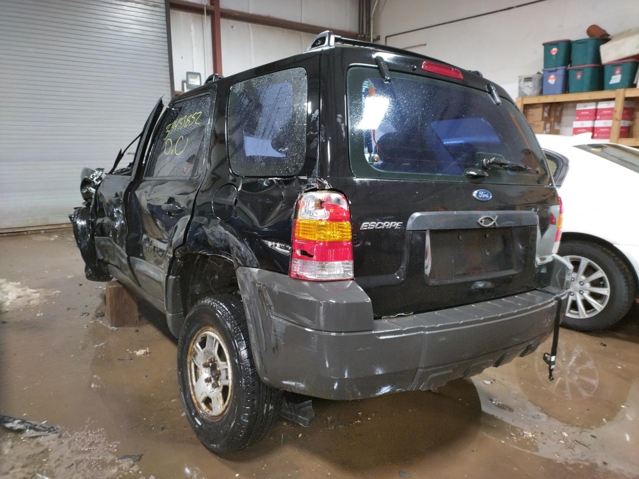 Photo 3 from auction – 2005 FORD ESCAPE XLS with VIN 1FMYU02Z65KC71459