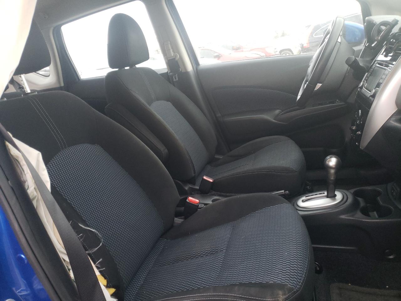 Photo 5 from auction – 2017 NISSAN VERSA NOTE with VIN 3N1CE2CP9HL360209