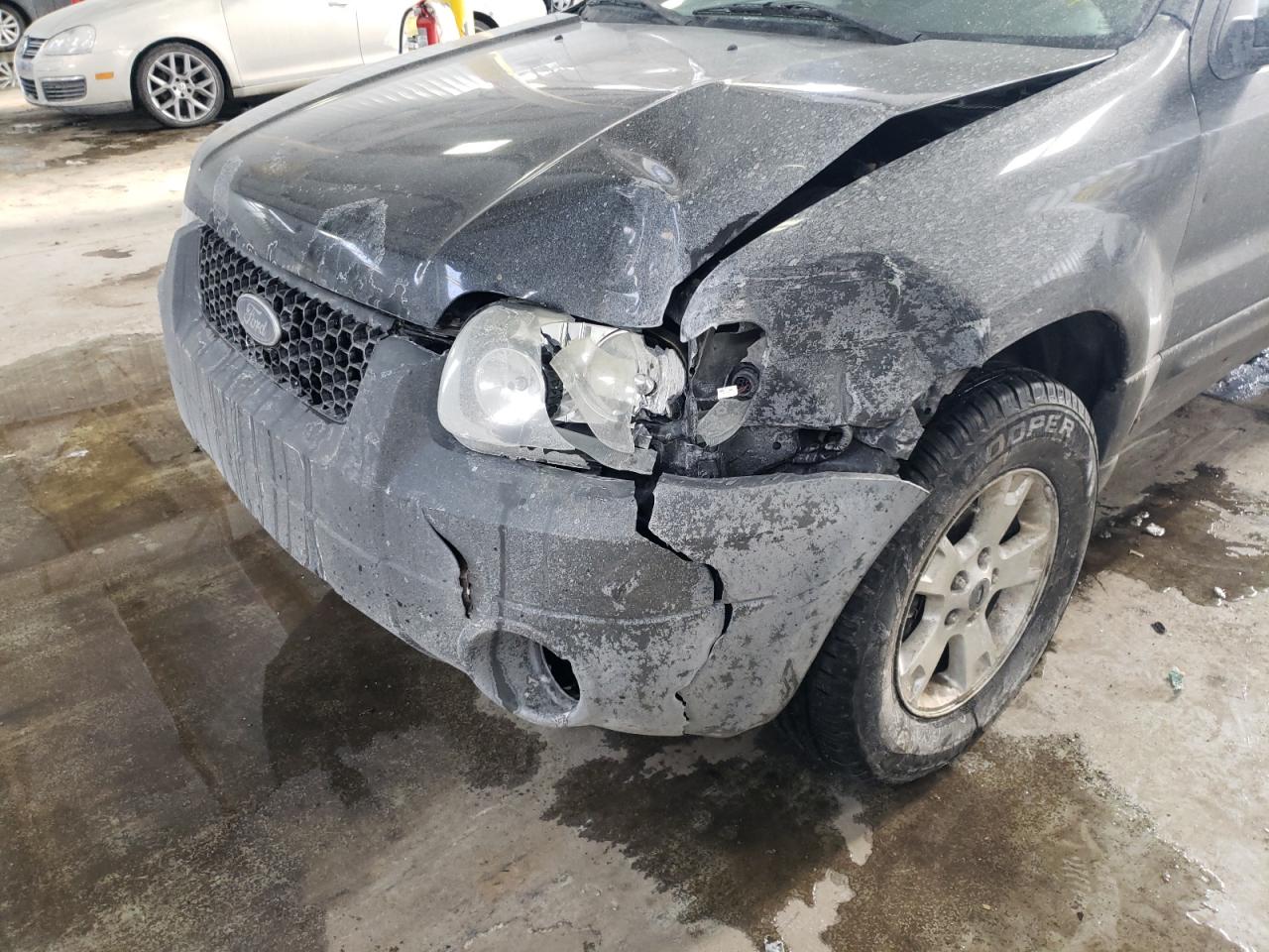 Photo 9 from auction – 2006 FORD ESCAPE XLT with VIN 1FMYU03186KA25040