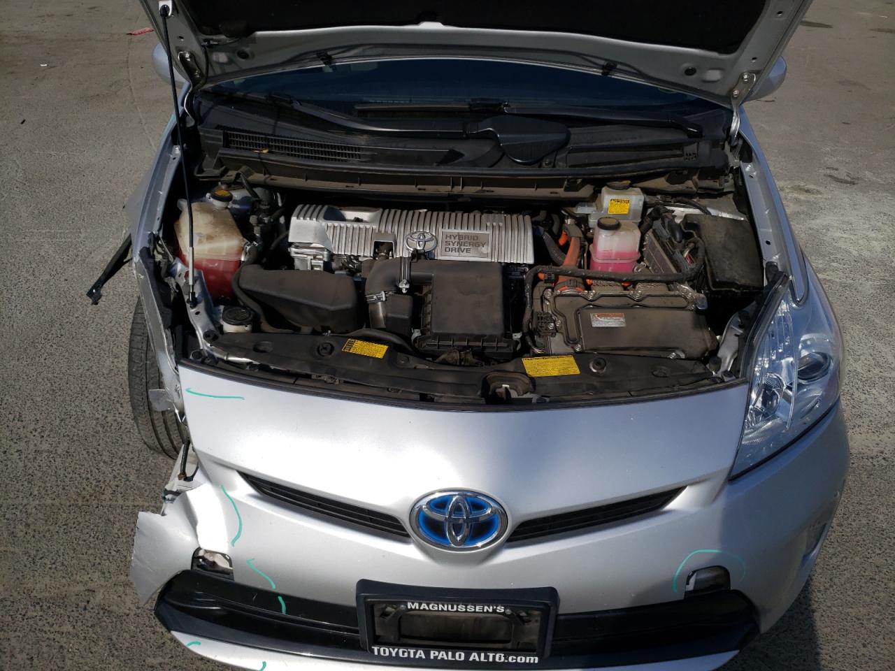 Photo 7 from auction – 2013 TOYOTA PRIUS with VIN JTDKN3DU7D5687320