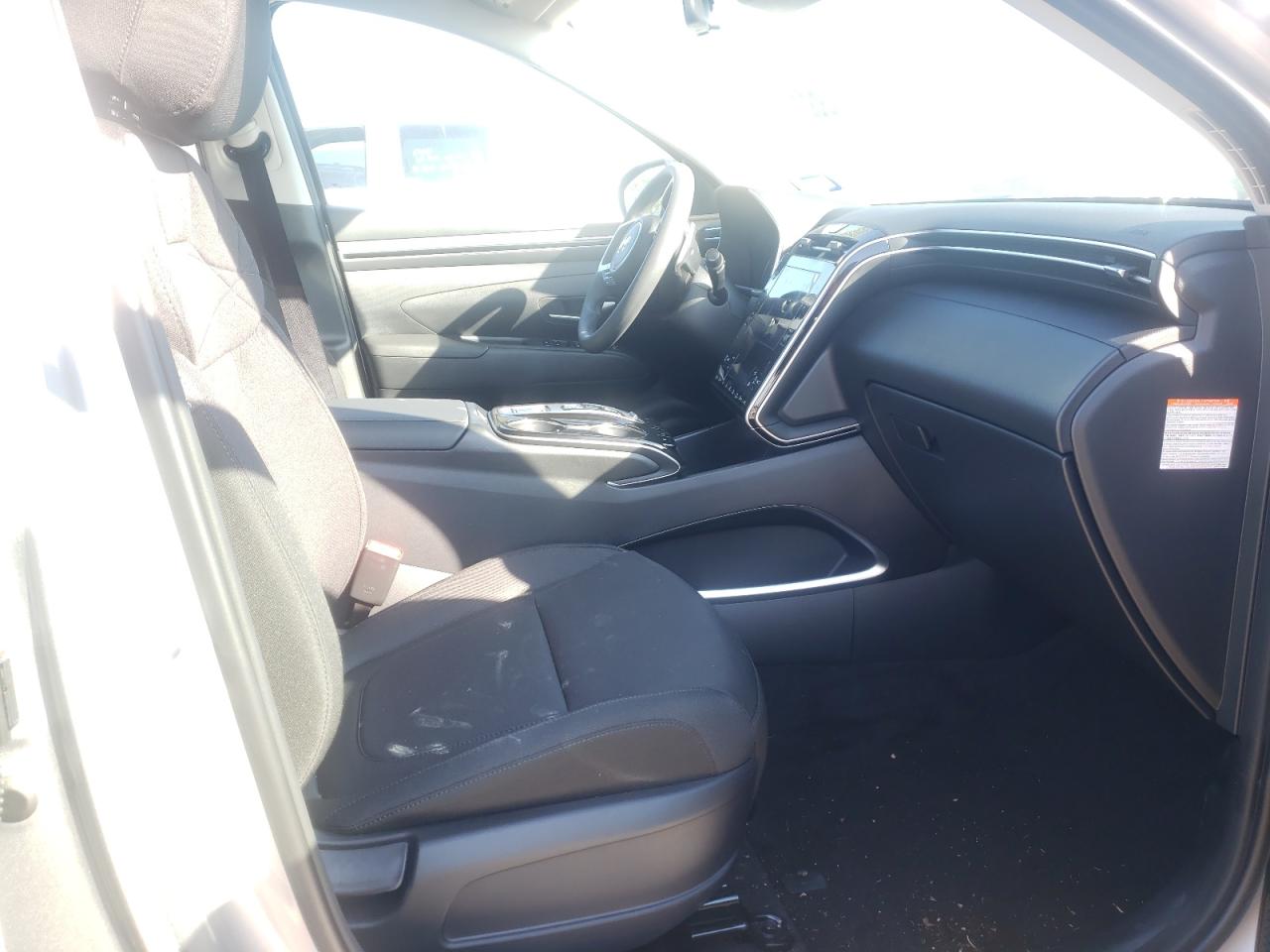 Photo 5 from auction – 2022 HYUNDAI TUCSON BLU with VIN KM8JBCA18NU038305