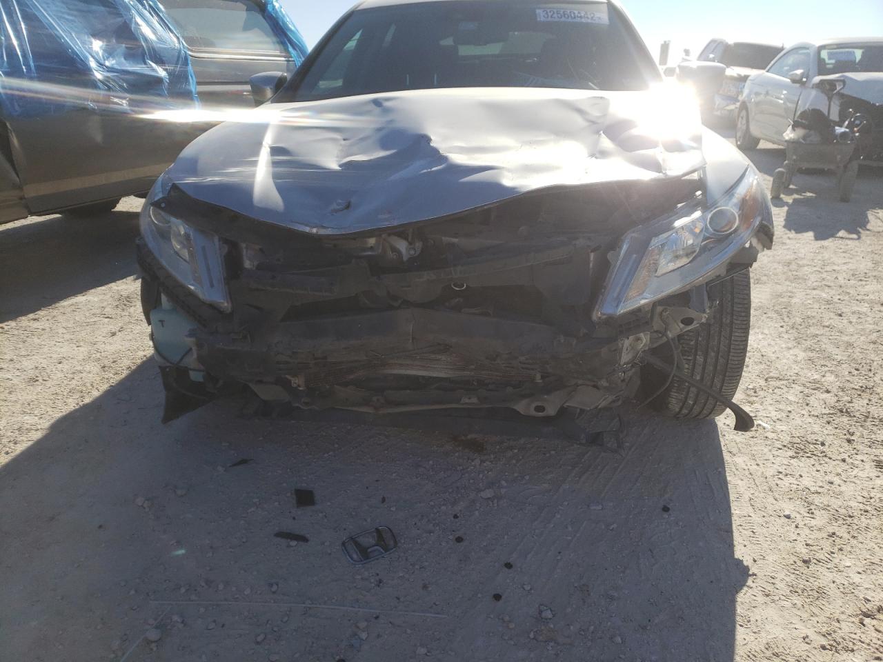 Photo 9 from auction – 2014 HONDA CROSSTOUR with VIN 5J6TF1H52EL000549