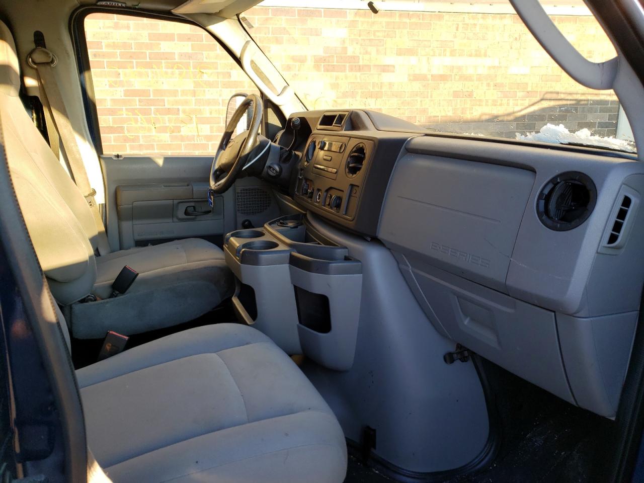 Photo 5 from auction – 2011 FORD ECONOLINE with VIN 1FTNE2EW6BDA18045