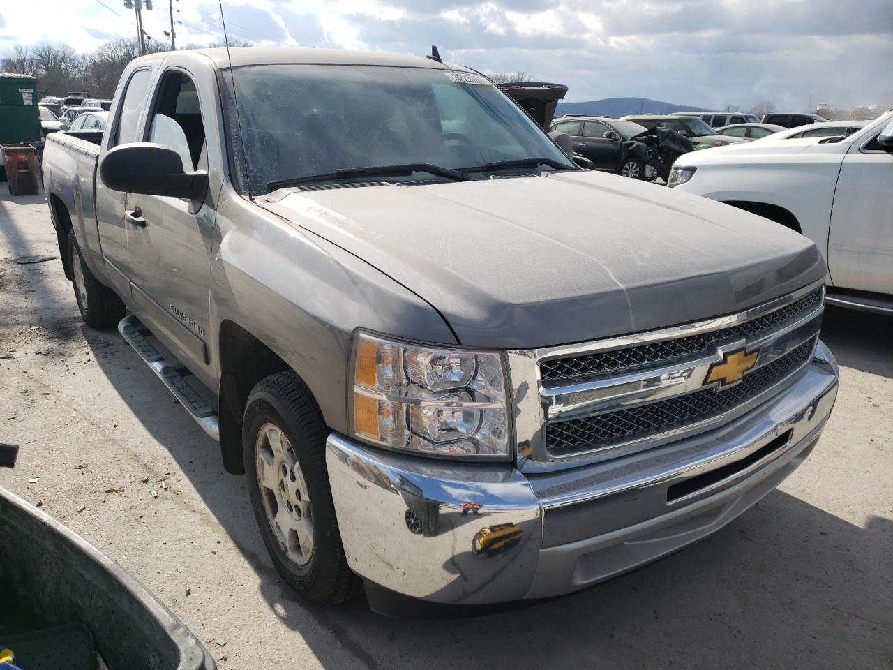 CHEVROLET SILVERADO 2012 with VIN 1GCRCSE03CZ330251 - Photo from auction