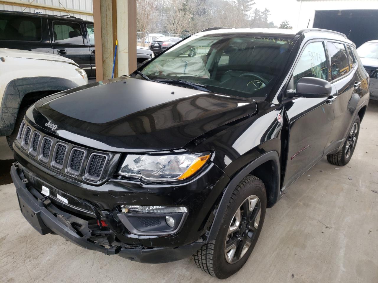 Photo 2 from auction – 2017 JEEP COMPASS TR with VIN 3C4NJDDB9HT635139