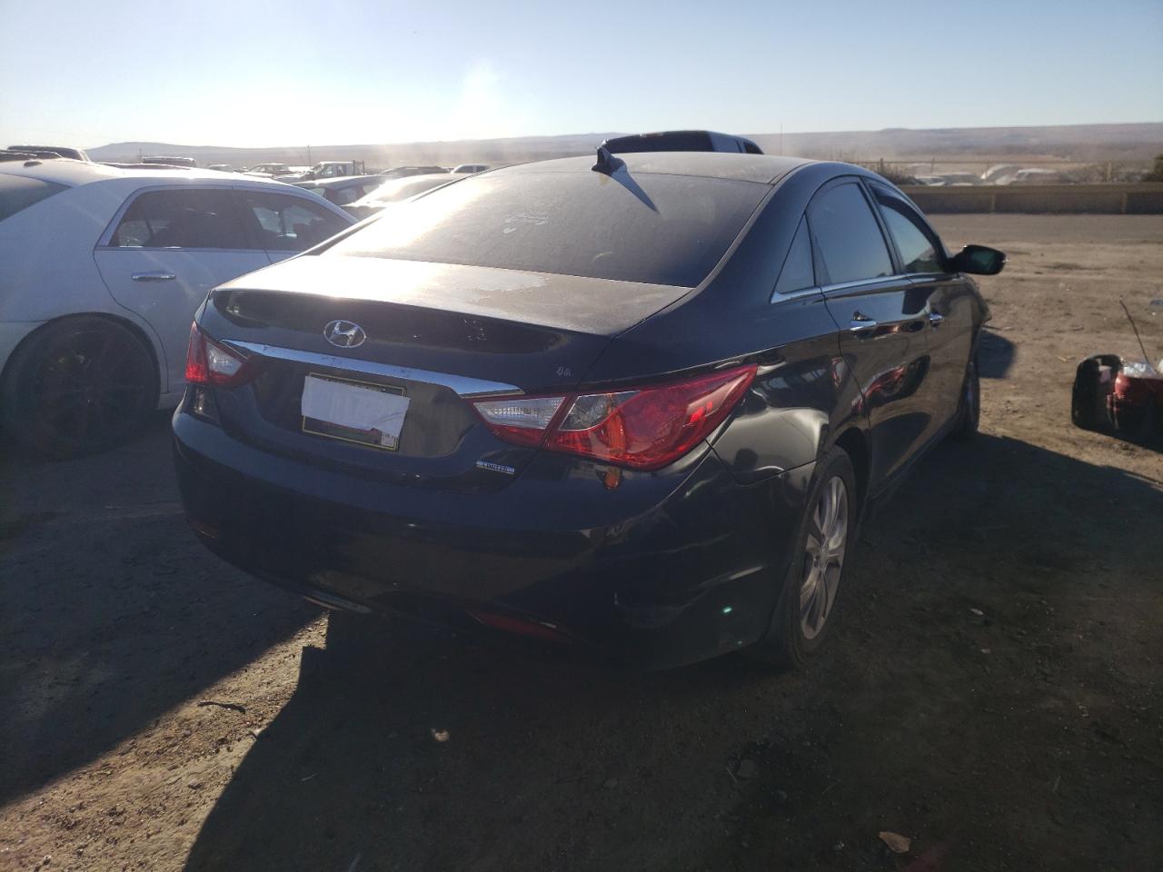 Photo 4 from auction – 2011 HYUNDAI SONATA SE with VIN 5NPEC4AC2BH123981