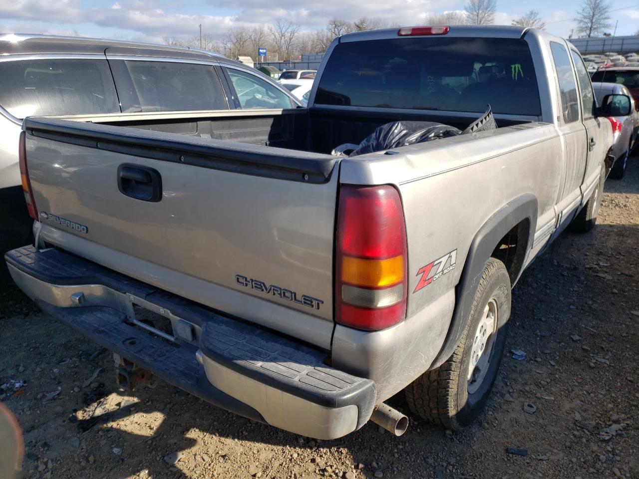 Photo 4 from auction – 2000 CHEVROLET SILVERADO with VIN 1GCEK19T7YE417200