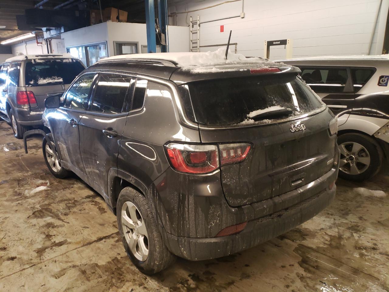 Photo 3 from auction – 2018 JEEP COMPASS LA with VIN 3C4NJCBB7JT408115
