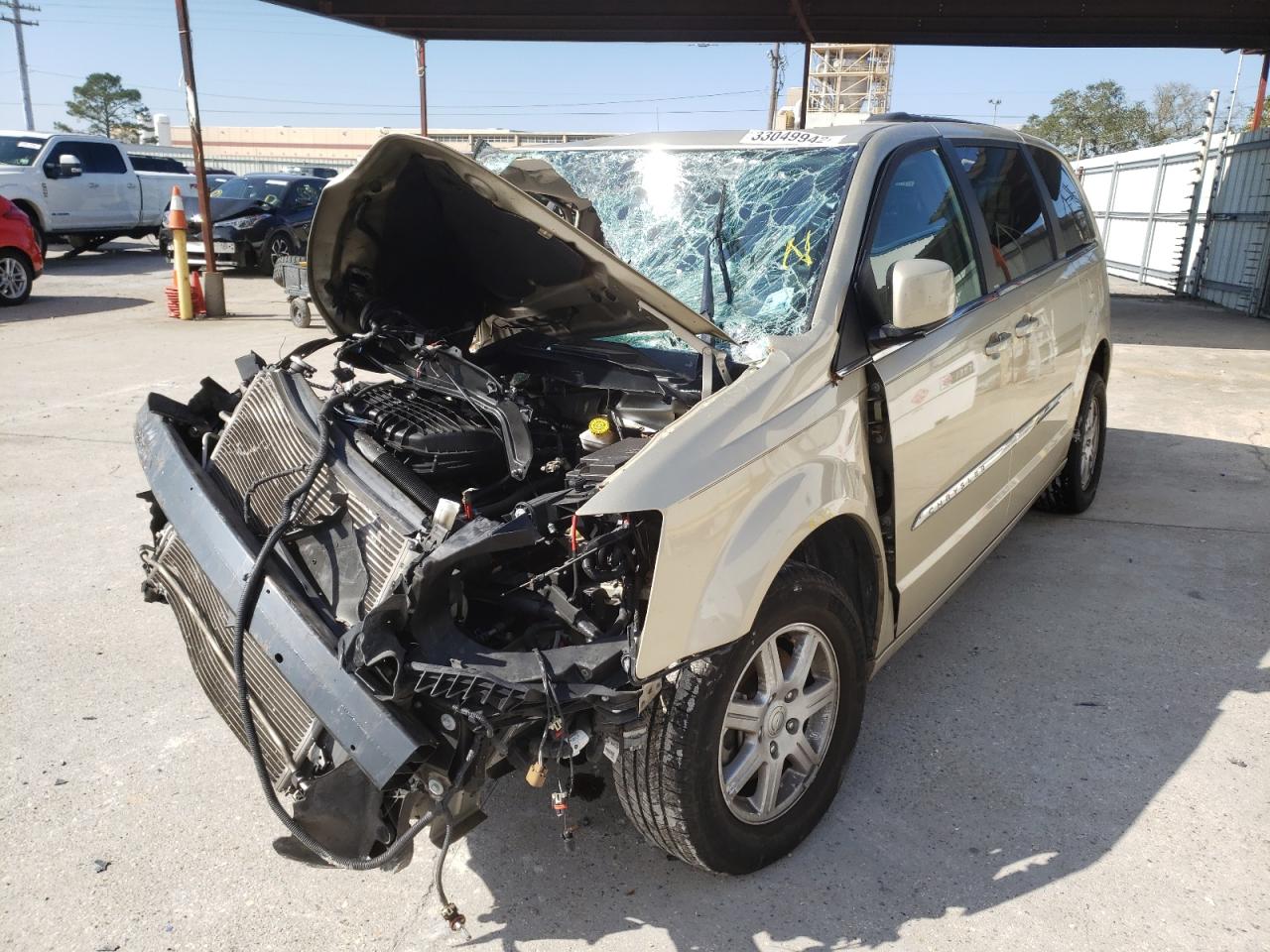 Photo 2 from auction – 2011 CHRYSLER TOWN & COU with VIN 2A4RR5DG7BR633700