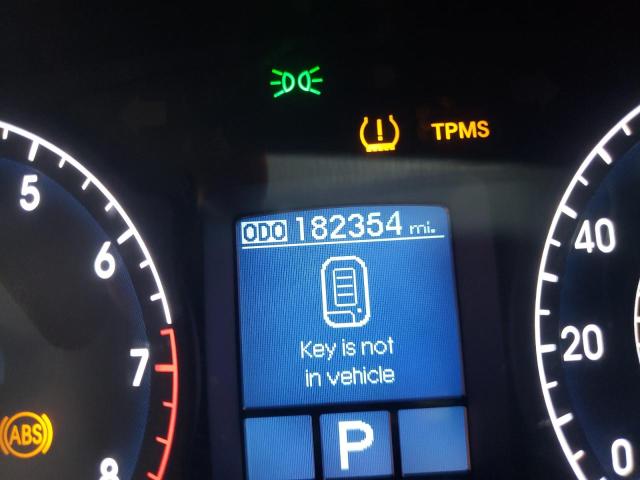 Photo 8 from auction – 2012 HYUNDAI GENESIS 3. with VIN KMHGC4DD9CU190254