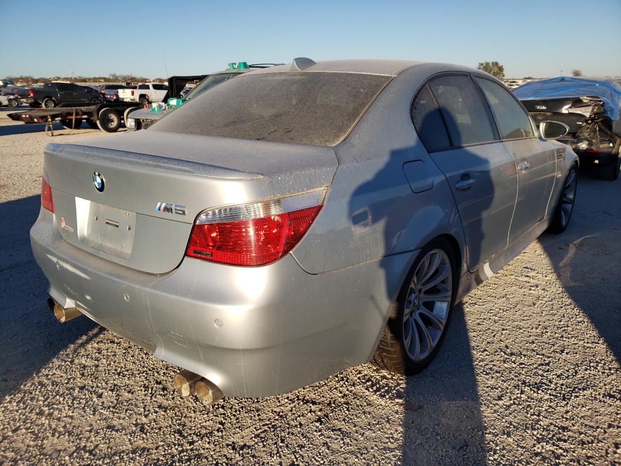 Photo 4 from auction – 2007 BMW M5 with VIN WBSNB93517CX06830