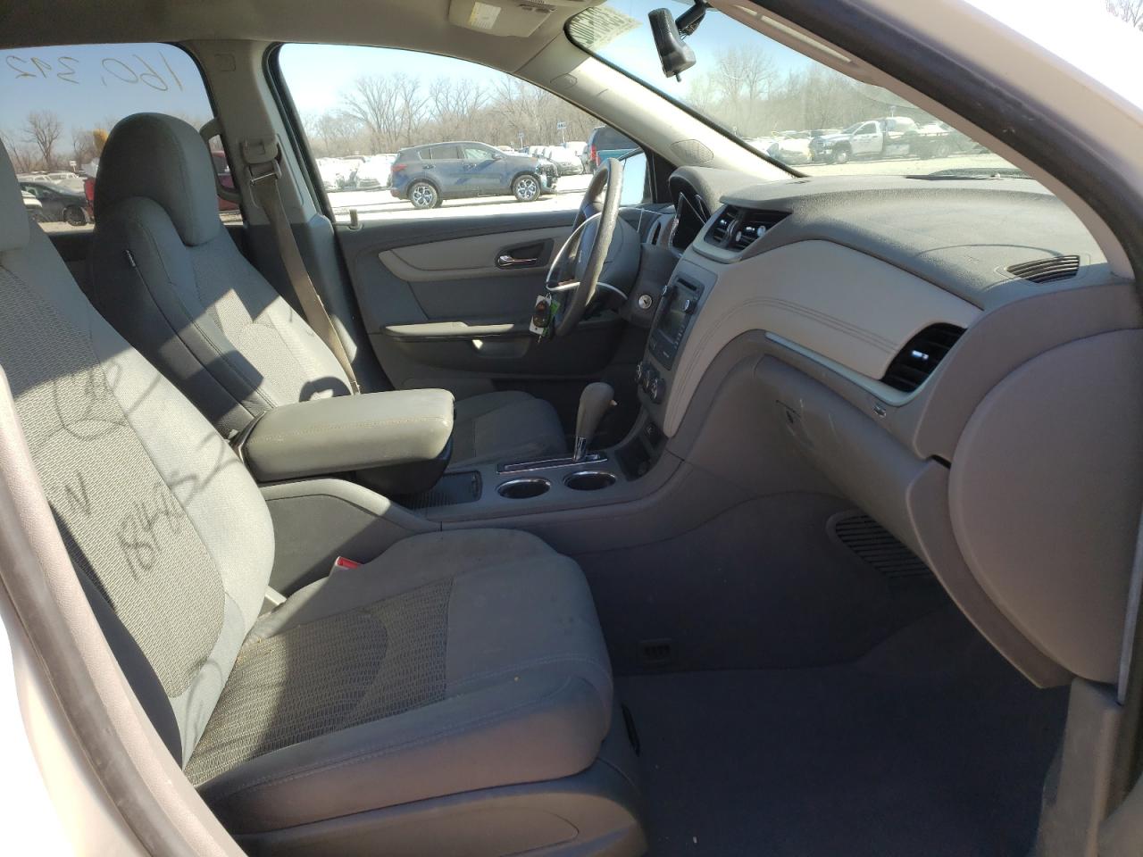 Photo 5 from auction – 2014 CHEVROLET TRAVERSE L with VIN 1GNKRFKD7EJ184802