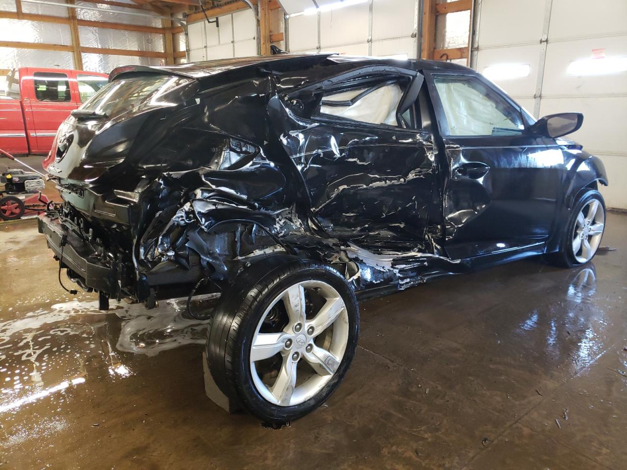 Photo 4 from auction – 2013 HYUNDAI VELOSTER with VIN KMHTC6AD0DU126359