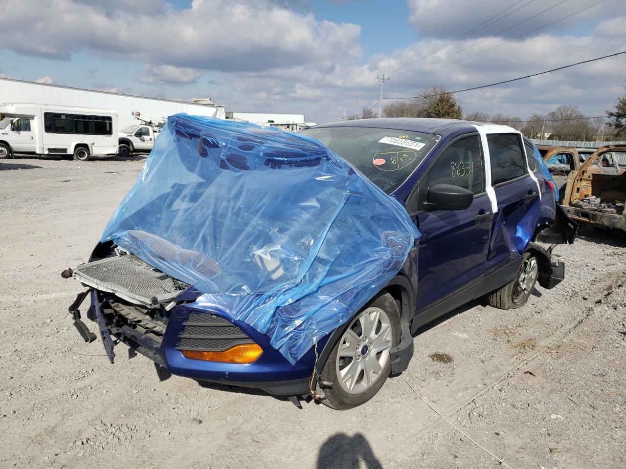 Photo 2 from auction – 2015 FORD ESCAPE S with VIN 1FMCU0F75FUC36758