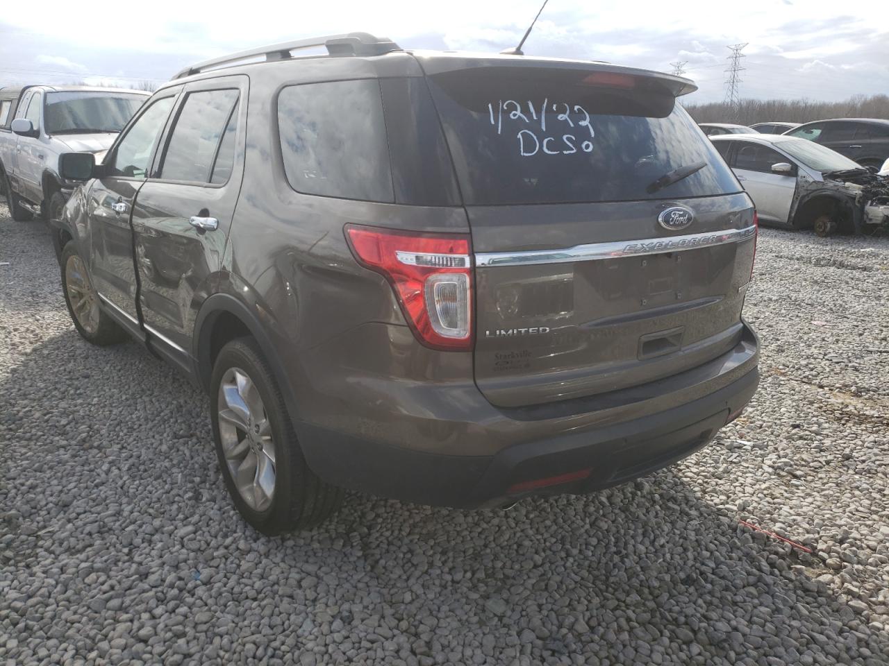 Photo 3 from auction – 2015 FORD EXPLORER L with VIN 1FM5K7F88FGB37107