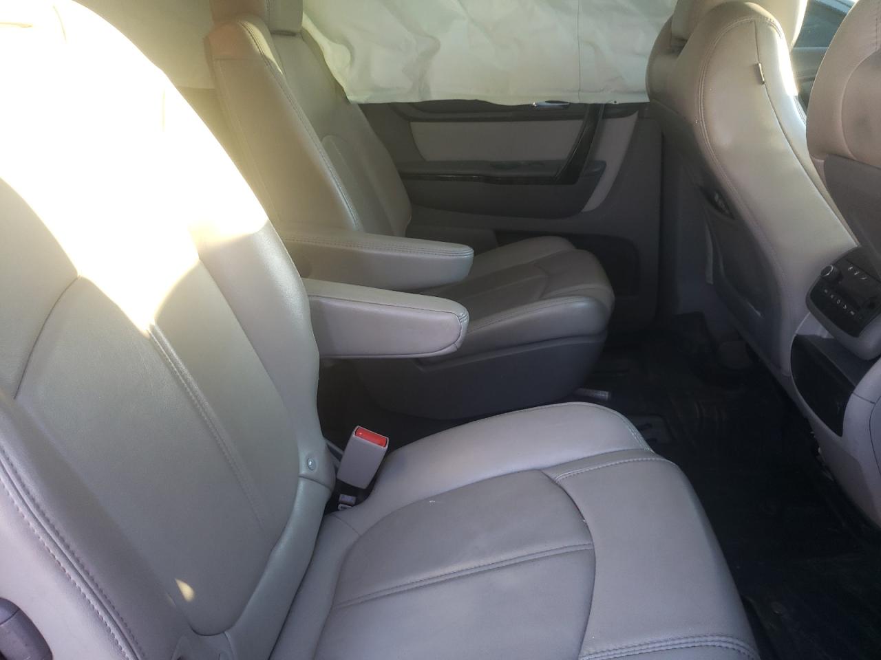 Photo 6 from auction – 2013 GMC ACADIA SLT with VIN 1GKKRRKD4DJ267567