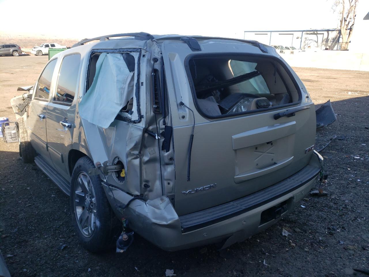 Photo 3 from auction – 2014 GMC YUKON SLT with VIN 1GKS1CE05ER244606