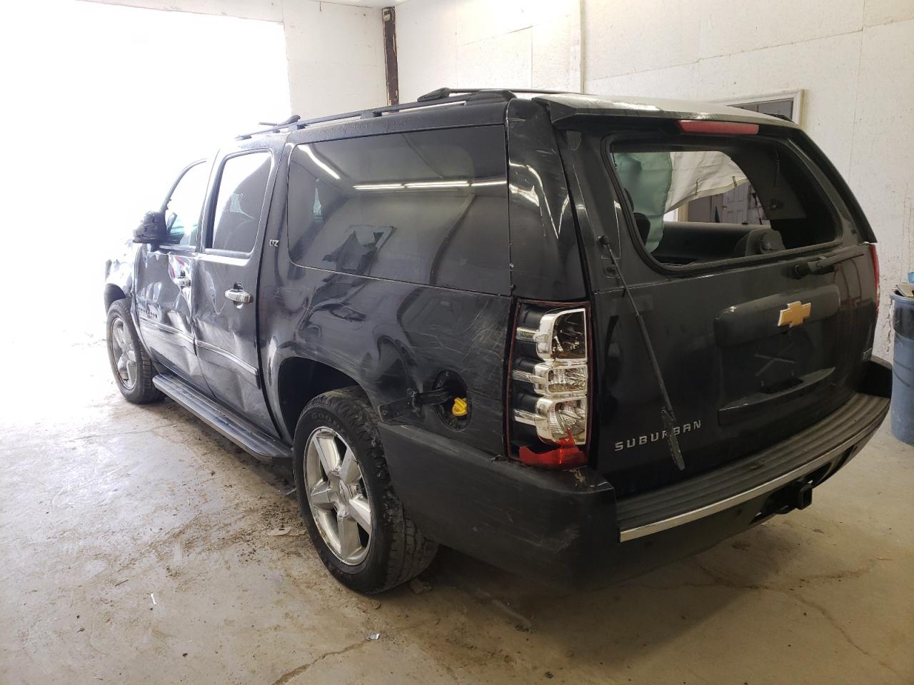 Photo 3 from auction – 2012 CHEVROLET SUBURBAN C with VIN 1GNSCKE08CR155908