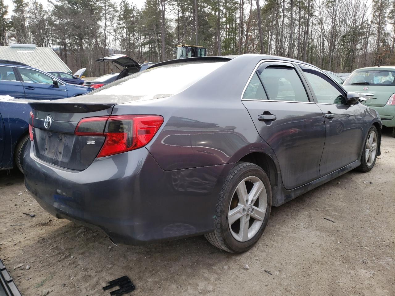 Photo 4 from auction – 2014 TOYOTA CAMRY L with VIN 4T1BF1FK0EU776713