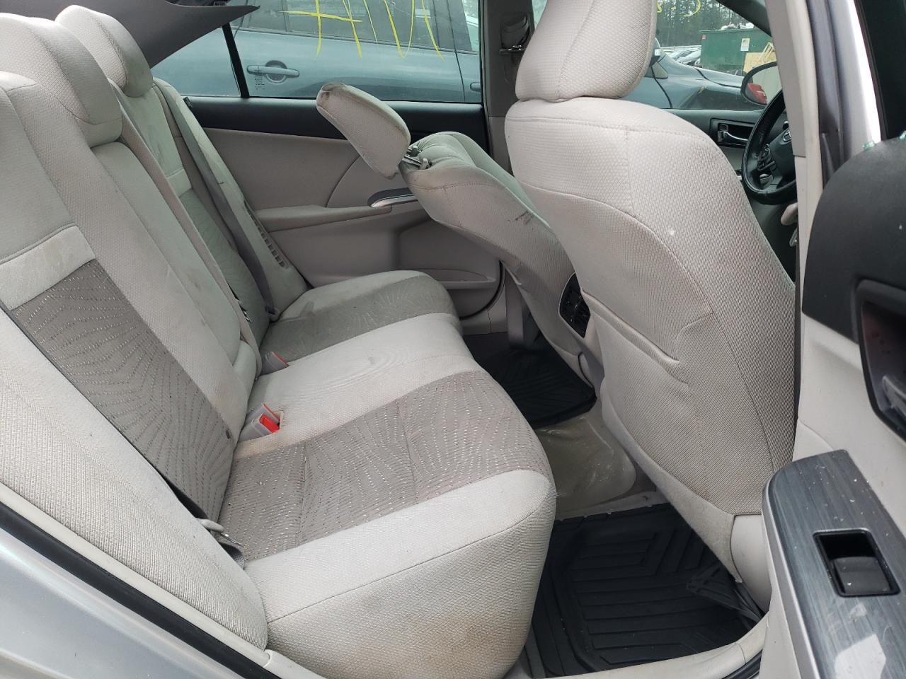 Photo 6 from auction – 2012 TOYOTA CAMRY HYBR with VIN 4T1BD1FK3CU059743