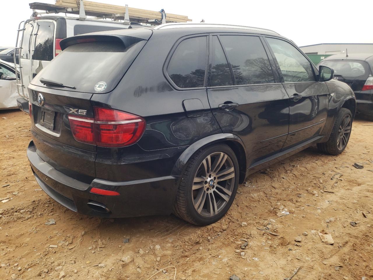 Photo 4 from auction – 2013 BMW X5 XDRIVE3 with VIN 5UXZV4C54D0E00352