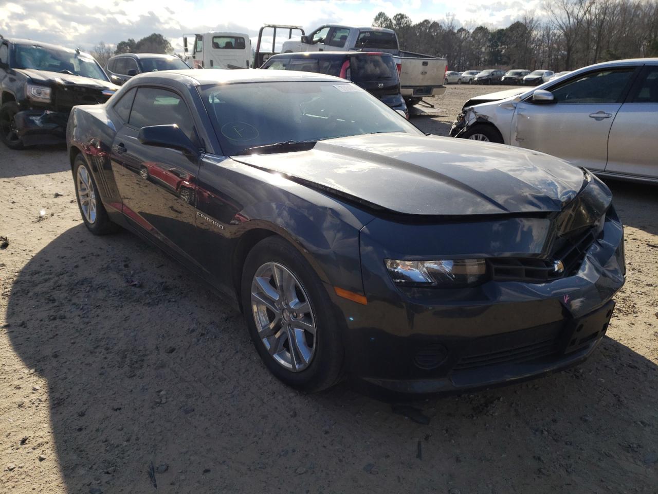 Photo 1 from auction – 2015 CHEVROLET CAMARO LS with VIN 2G1FB1E3XF9129013