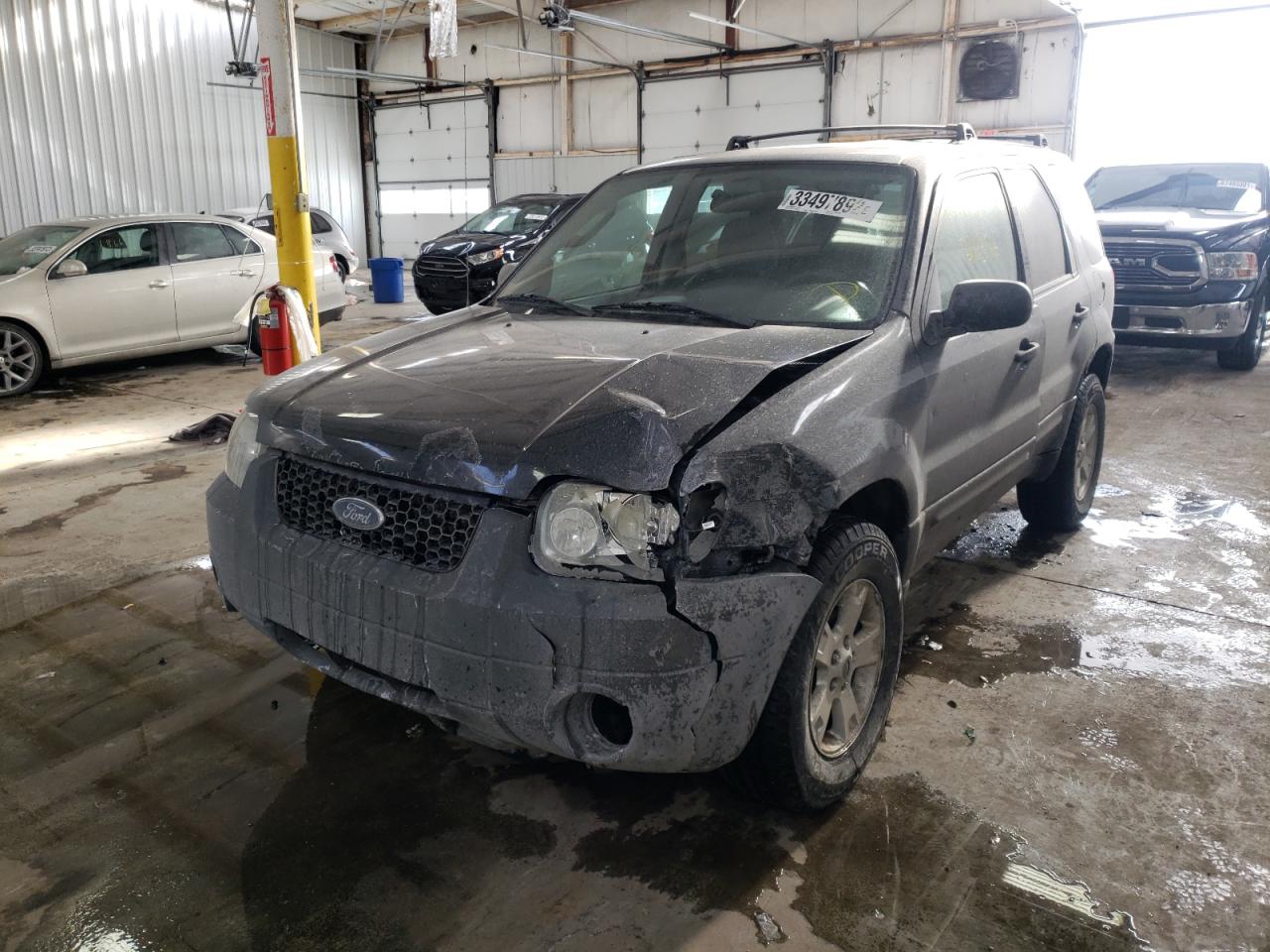Photo 2 from auction – 2006 FORD ESCAPE XLT with VIN 1FMYU03186KA25040