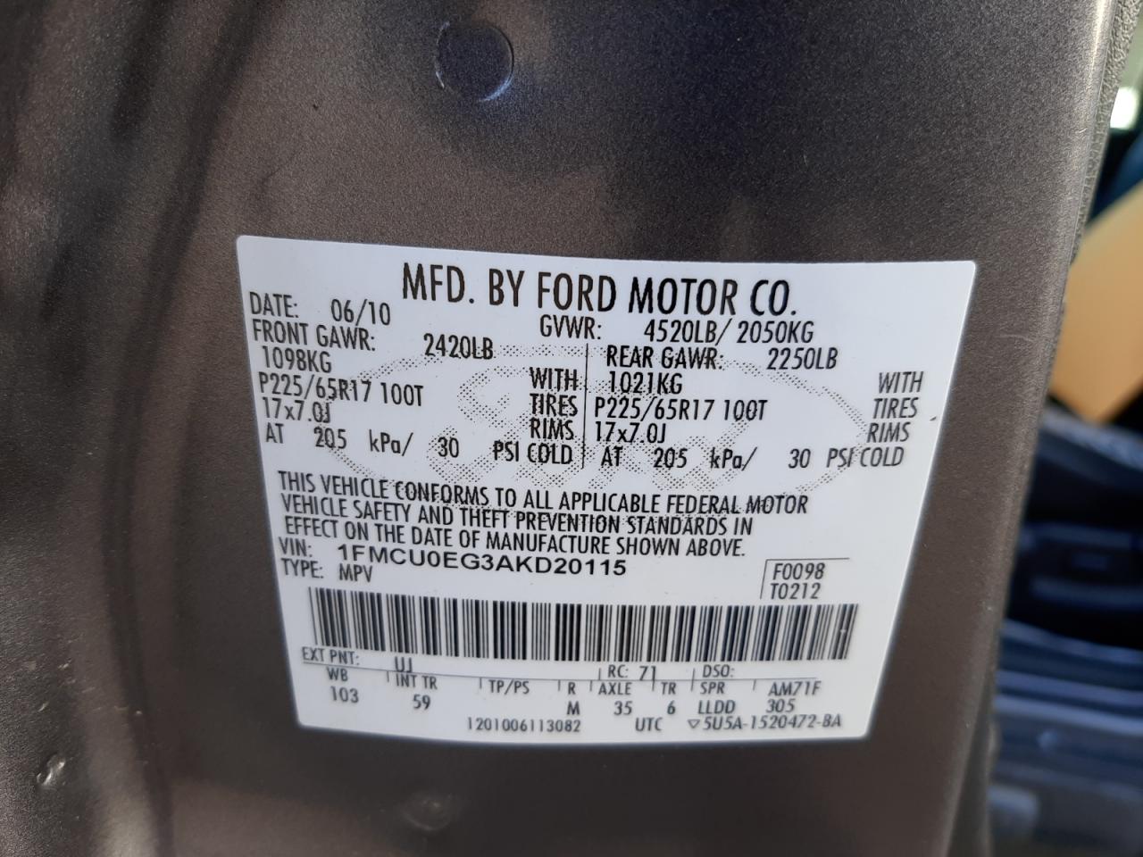Photo 10 from auction – 2010 FORD ESCAPE LIM with VIN 1FMCU0EG3AKD20115