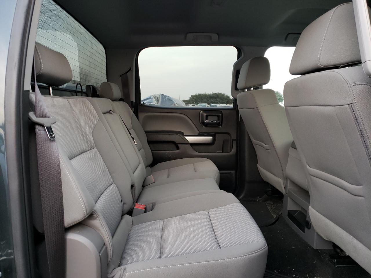 Photo 6 from auction – 2017 CHEVROLET SILVERADO with VIN 3GCUKREC6HG272093