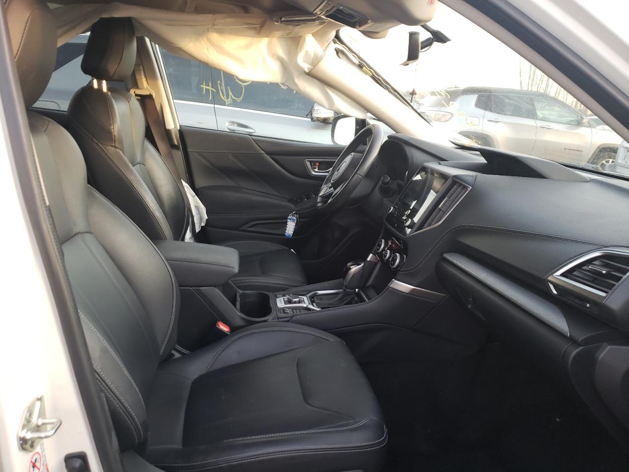 Photo 5 from auction – 2019 SUBARU FORESTER L with VIN JF2SKASC5KH473544