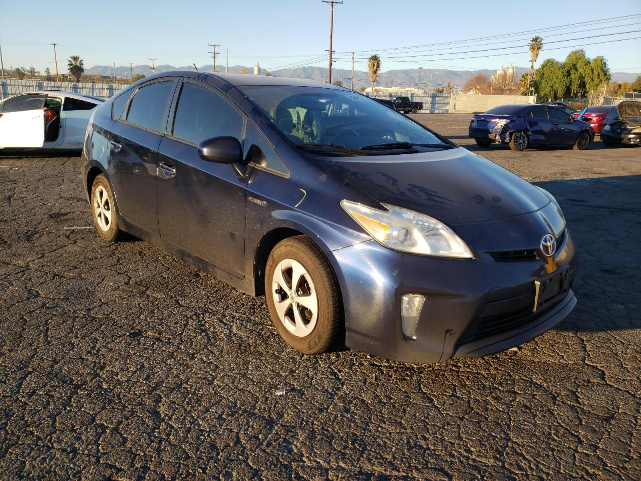 TOYOTA PRIUS 2015 with VIN JTDKN3DU6F0484547 - Photo from auction