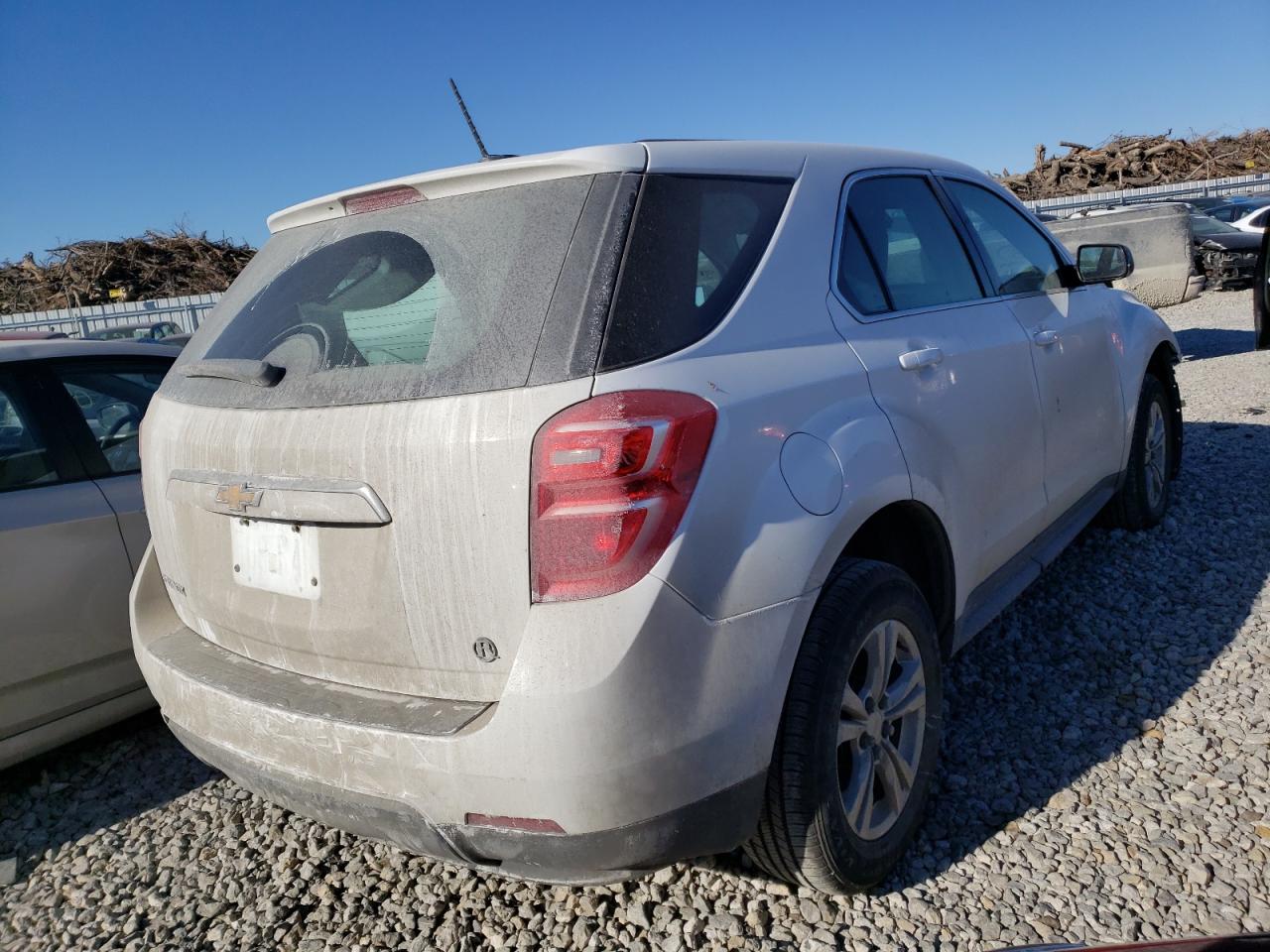Photo 4 from auction – 2017 CHEVROLET EQUINOX LS with VIN 2GNALBEK7H1555973
