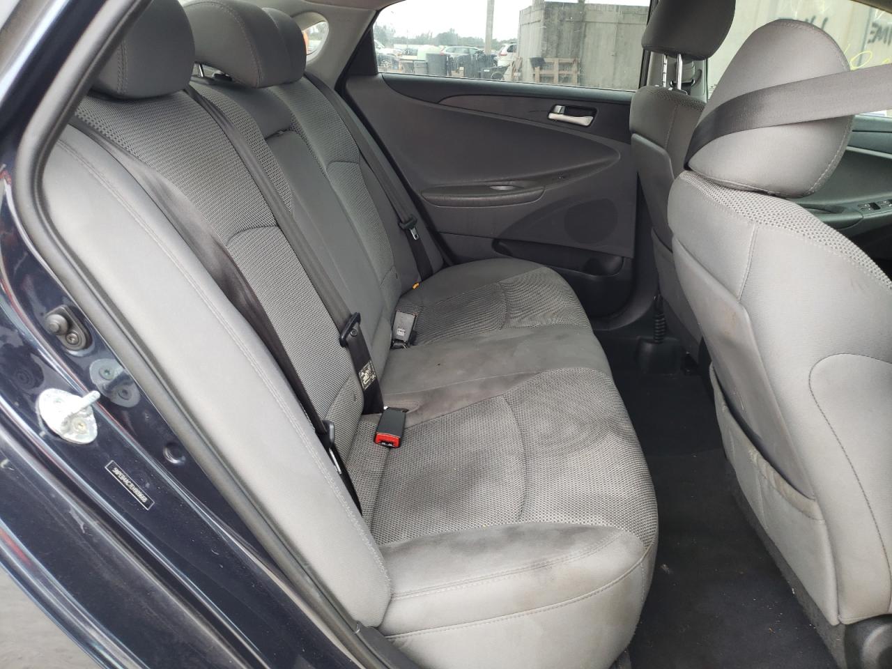 Photo 6 from auction – 2014 HYUNDAI SONATA GLS with VIN 5NPEB4AC7EH909668