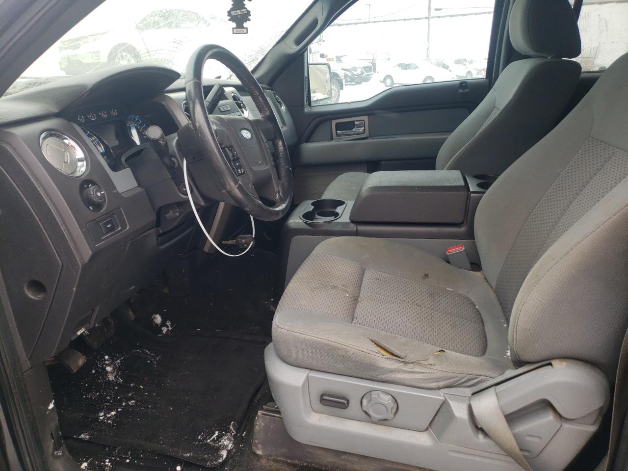 Photo 5 from auction – 2011 FORD F150 SUPER with VIN 1FTFW1EF5BFC76072