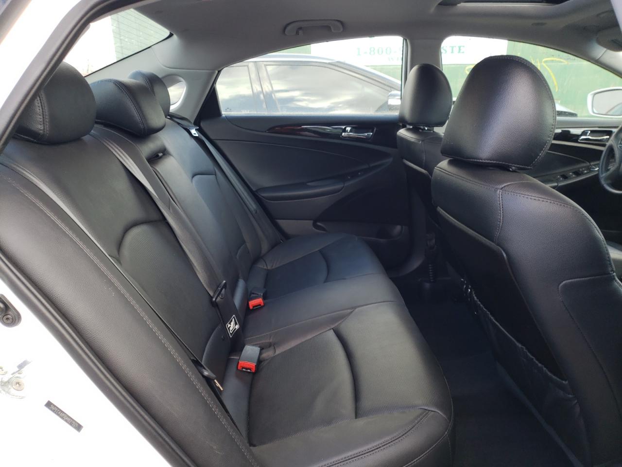 Photo 6 from auction – 2013 HYUNDAI SONATA SE with VIN 5NPEC4AB9DH627521