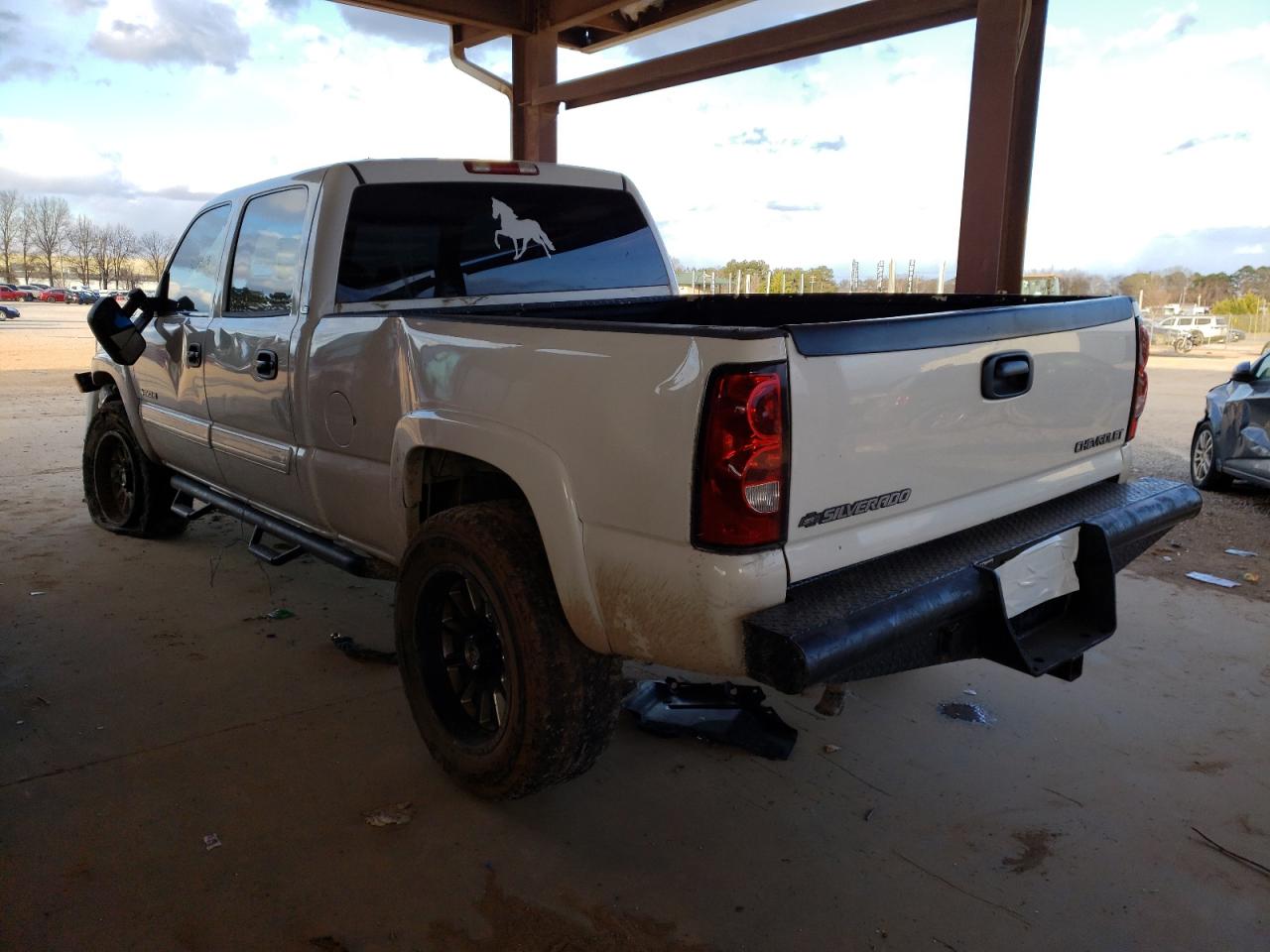 Photo 3 from auction – 2005 CHEVROLET SILVERADO with VIN 1GCHK23U35F816888