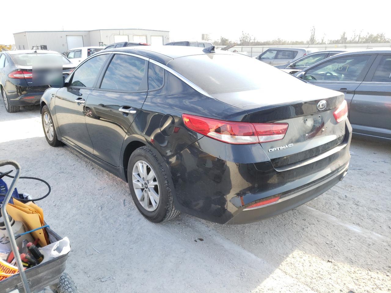 Photo 3 from auction – 2018 KIA OPTIMA LX with VIN 5XXGT4L35JG220169