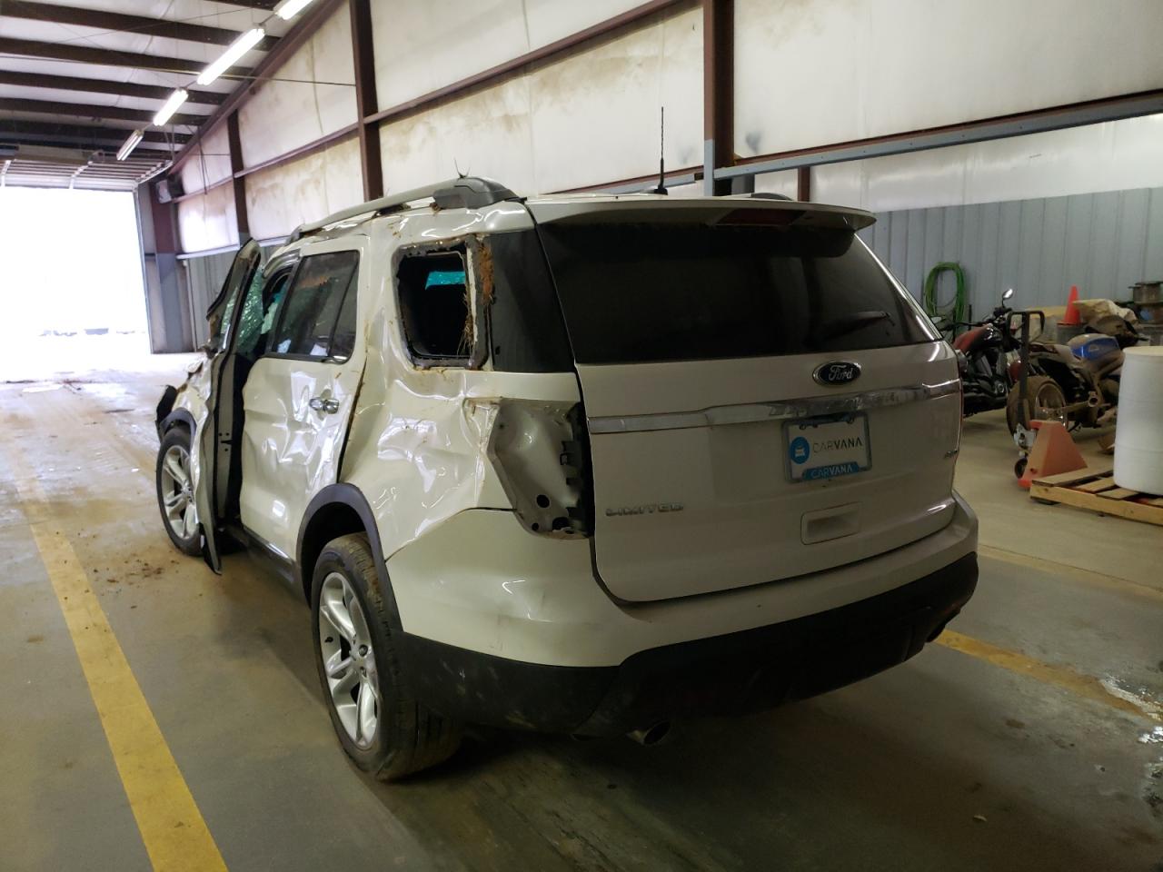 Photo 3 from auction – 2015 FORD EXPLORER L with VIN 1FM5K8F86FGB15337