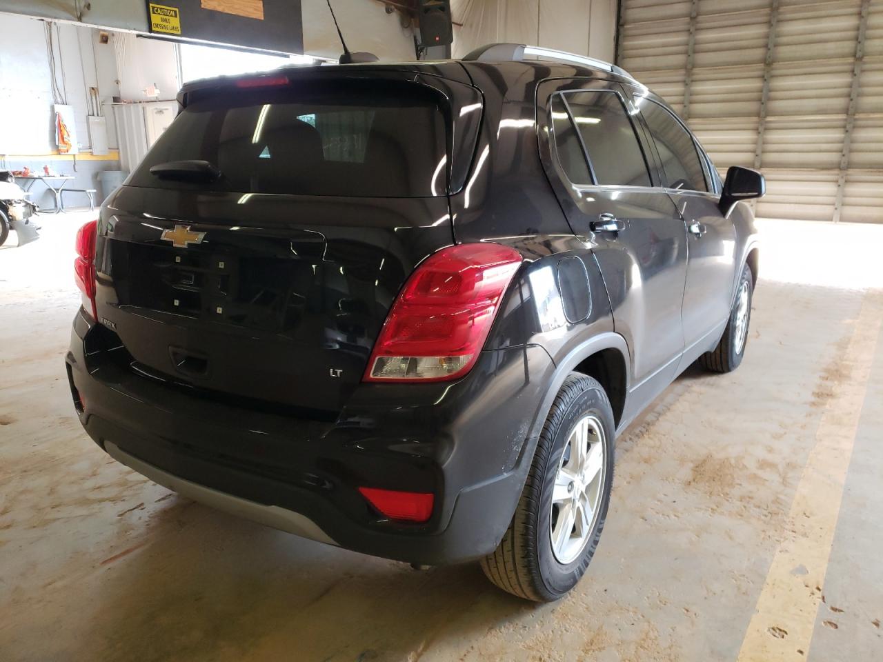 Photo 4 from auction – 2020 CHEVROLET TRAX 1LT with VIN 3GNCJLSBXLL227382