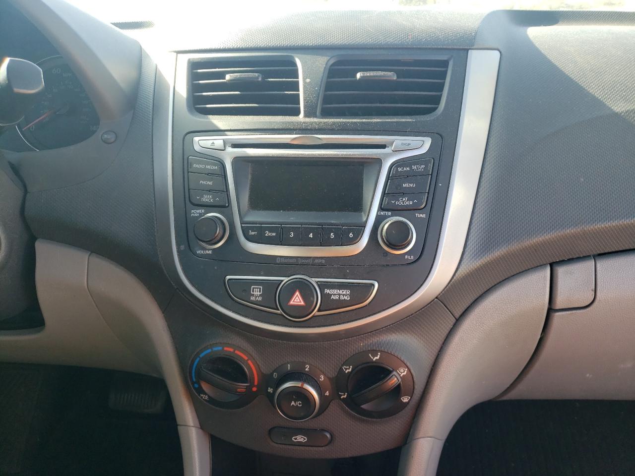 Photo 9 from auction – 2016 HYUNDAI ACCENT SE with VIN KMHCT4AE3GU078230