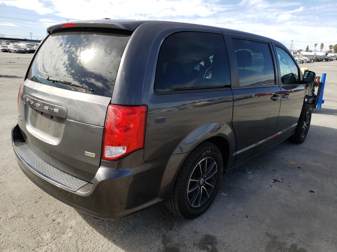 Photo 4 from auction – 2018 DODGE GRAND CARA with VIN 2C4RDGBG1JR153542