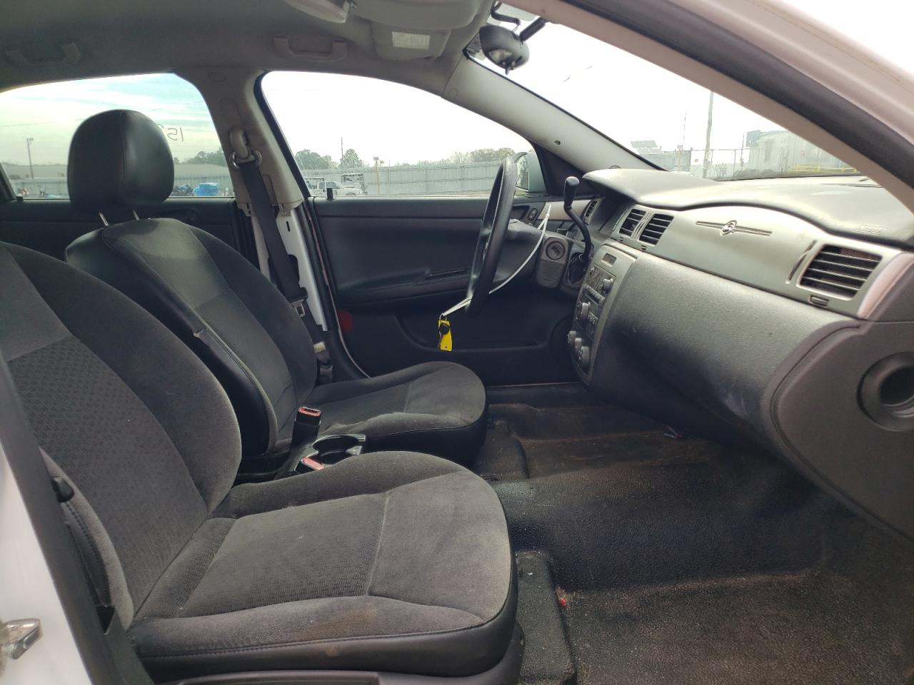 Photo 5 from auction – 2011 CHEVROLET IMPALA POL with VIN 2G1WD5EM3B1282528