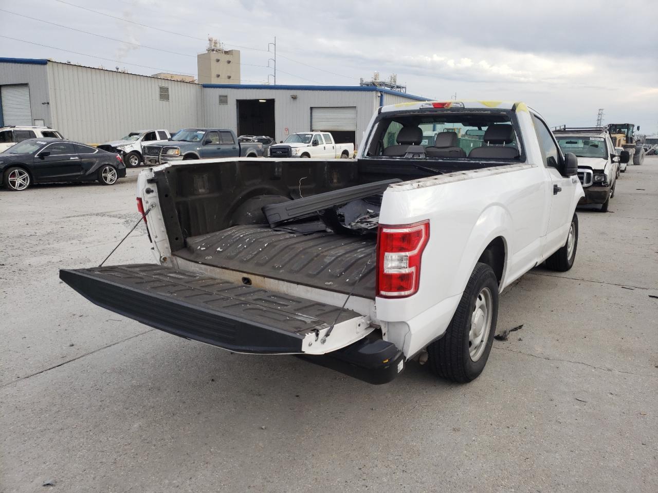 Photo 4 from auction – 2019 FORD F150 with VIN 1FTMF1CB6KKC57948