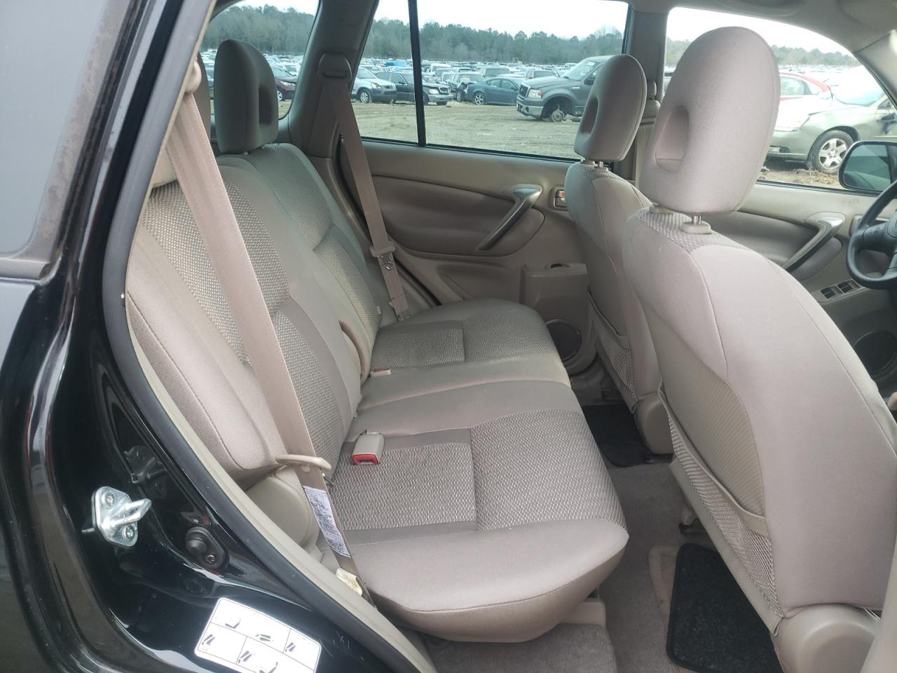 Photo 6 from auction – 2004 TOYOTA RAV4 with VIN JTEGD20V140028420