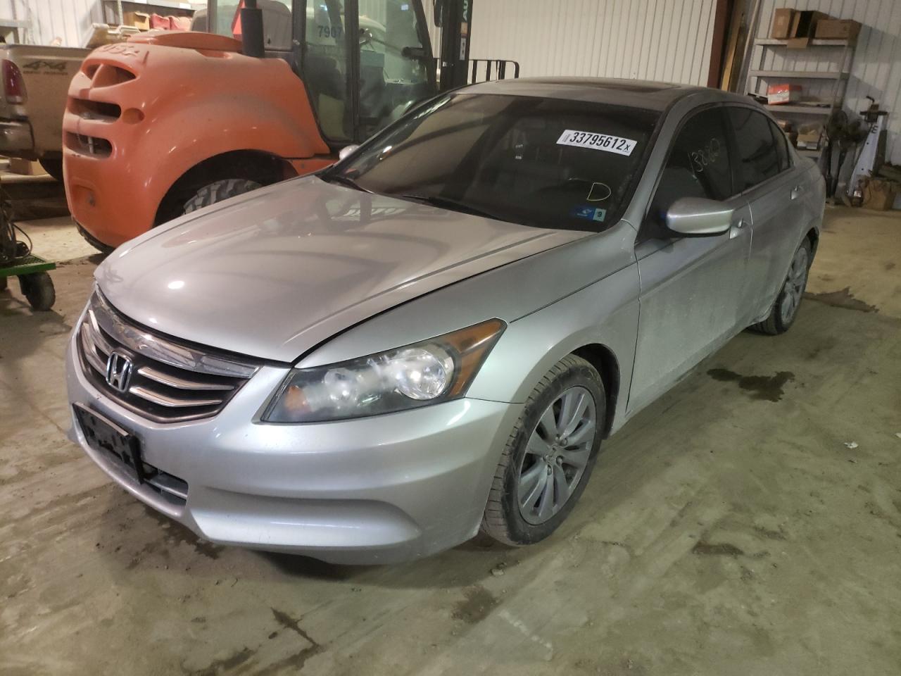 Photo 2 from auction – 2011 HONDA ACCORD EXL with VIN 1HGCP2F83BA033347