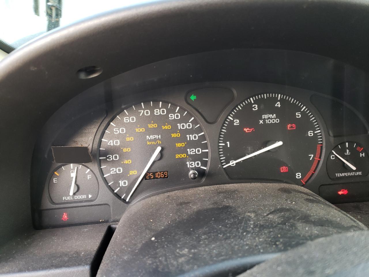 Photo 8 from auction – 2002 SATURN VUE with VIN 5GZCZ63B22S820749