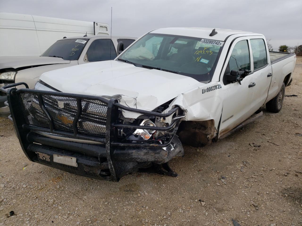 Photo 2 from auction – 2016 CHEVROLET SILVERADO with VIN 1GC1KUEG3GF190993