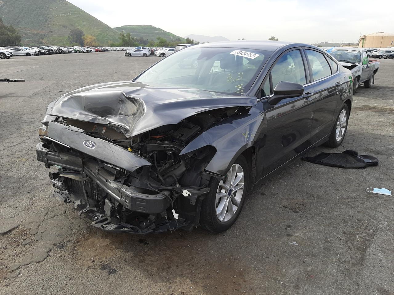 Photo 2 from auction – 2019 FORD FUSION SE with VIN 3FA6P0HD5KR286885