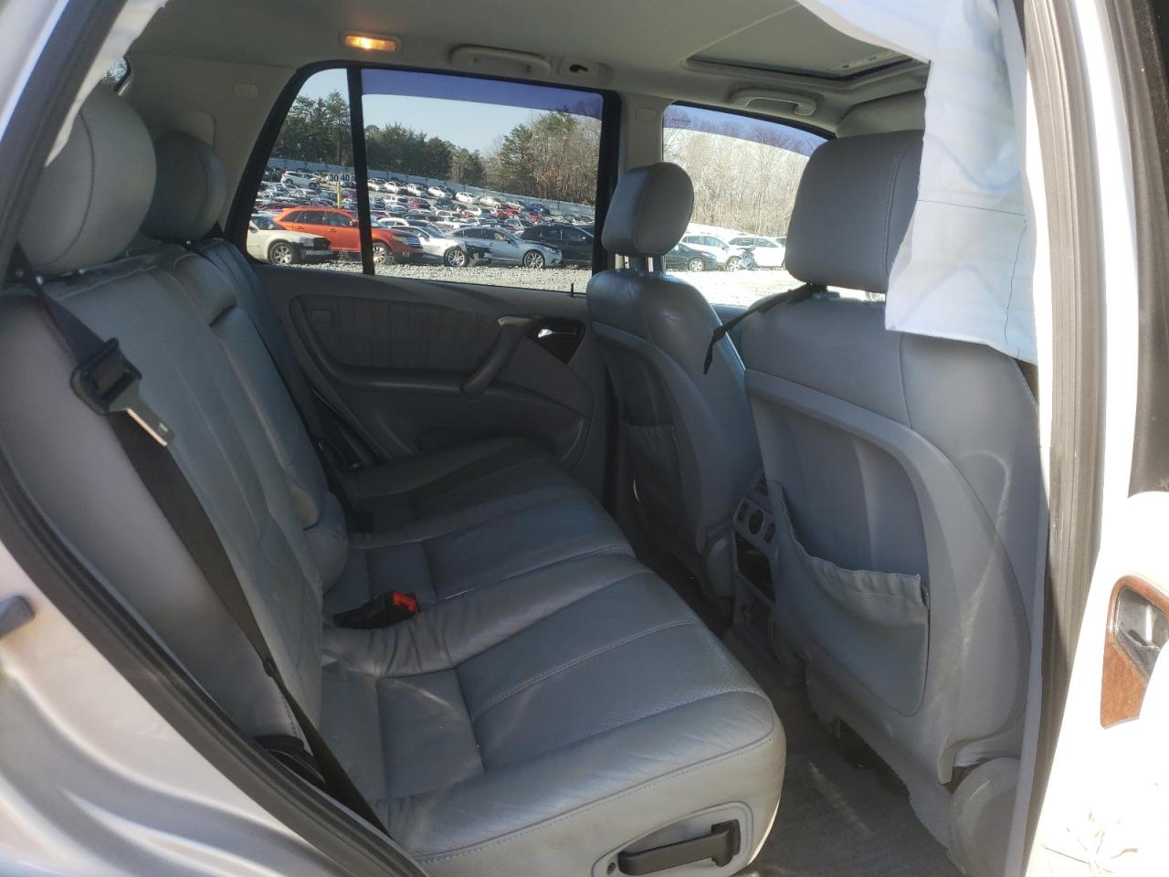 Photo 6 from auction – 2002 MERCEDES-BENZ ML 320 with VIN 4JGAB54E62A307571